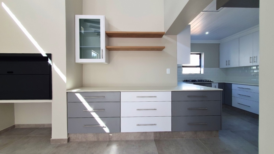 3 Bedroom Property for Sale in Dana Bay Western Cape